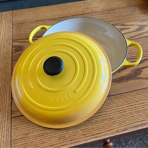 Le creuset signature enameled cast iron 5 qt braiser in Dijon